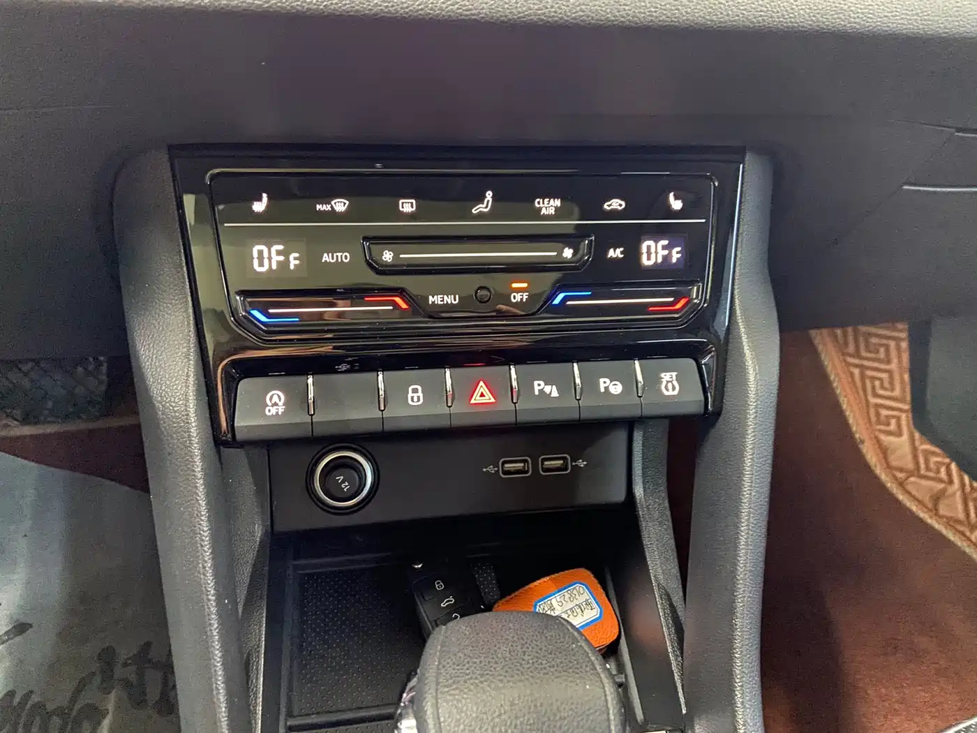 Škoda Karoq 2022 TSI280 Luxury Edition фото 25