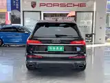 Фото 5 - Audi Q7