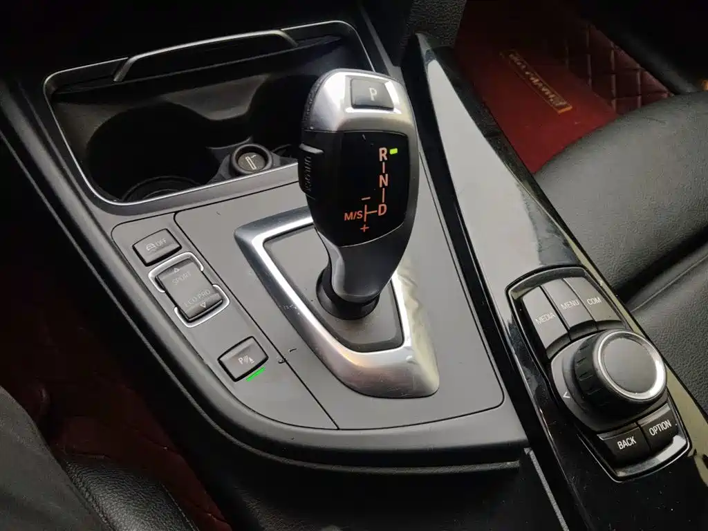 BMW 3 Series 2018 320Li Fashion Style фото 14