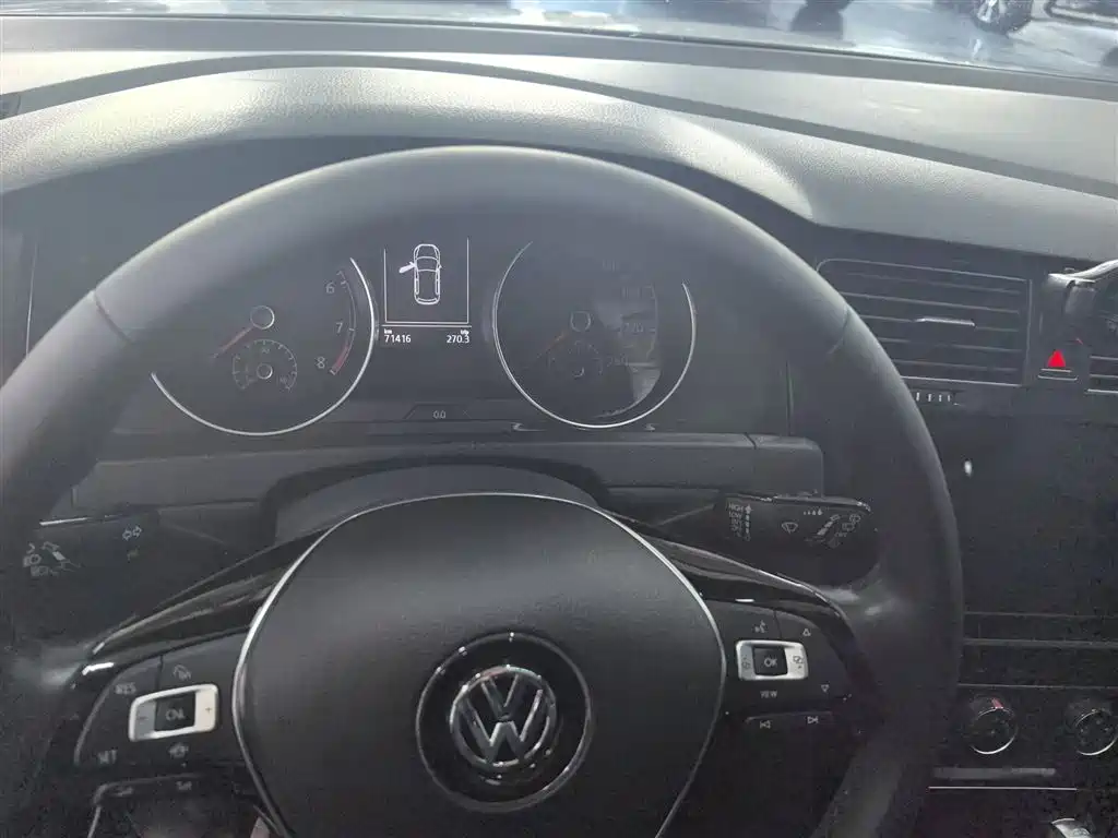Volkswagen Golf 2020 Beloved Edition 280TSI DSG Comfort фото 5