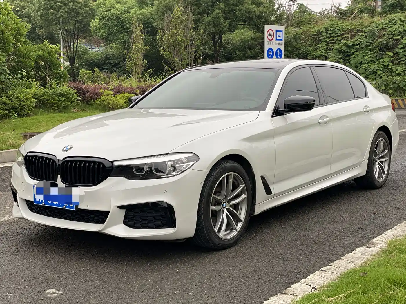 BMW 5 Series 2020 525Li M Sport Package