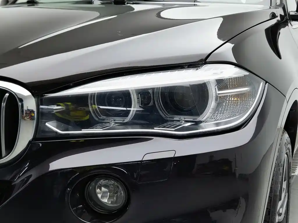 Photo 7 - BMW X5 (Import)
