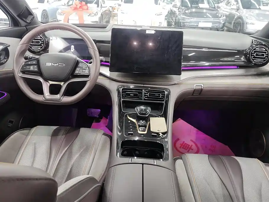 BYD Frigate 07 2023 DM-i 100KM Flagship фото 12