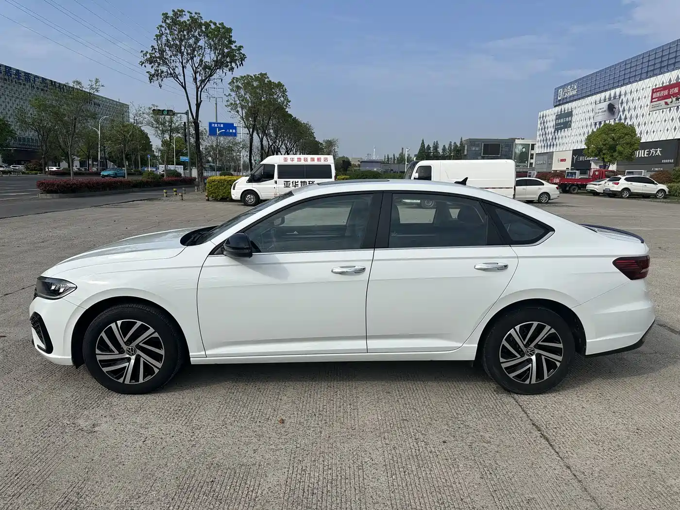 Volkswagen Lavida 2023 280TSI DSG Starlight Comfort Edition фото 2