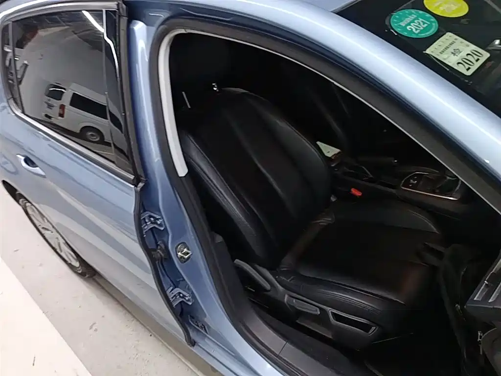 Peugeot 308S 2015 1.2T Auto Elegance Edition фото 25