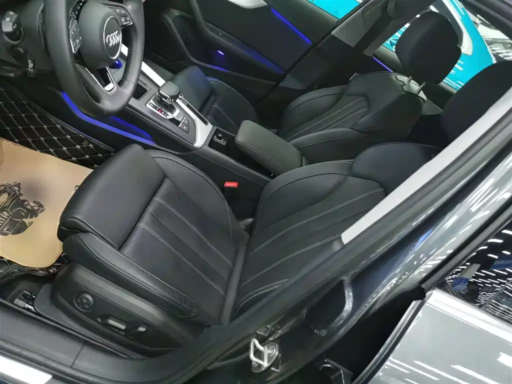 Audi A4L 2020 40 TFSI Fashion Dynamic Edition фото 15
