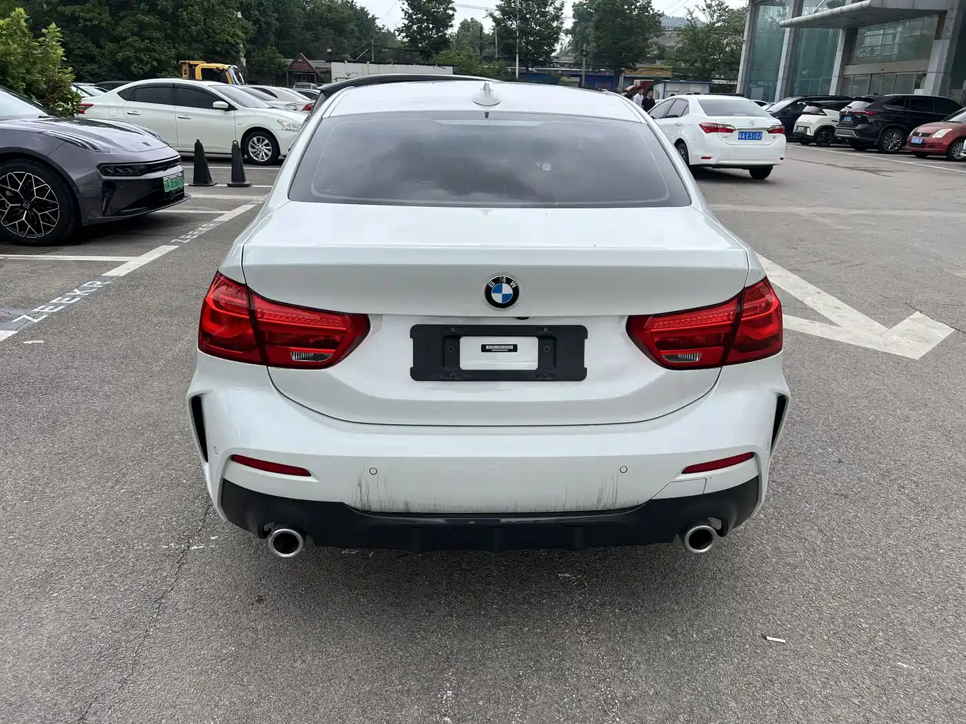 BMW 1 Series 2023 120i M Sport фото 4