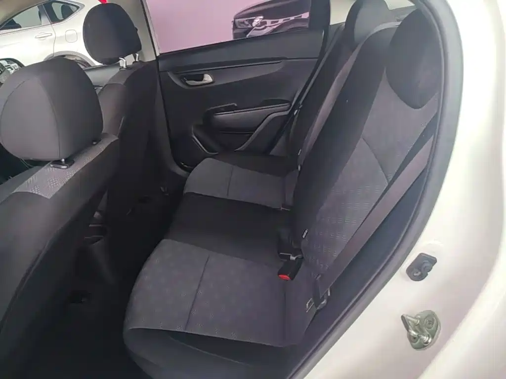 Kia K2 2018 2017 Sedan 1.4L AT GLS