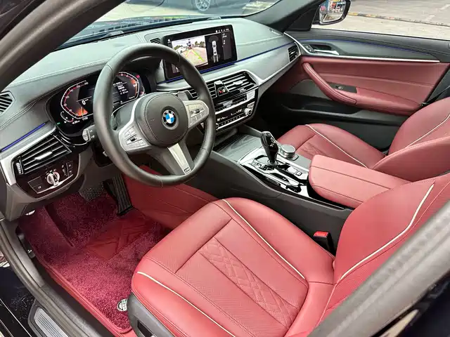 BMW 5 Series 2023 530Li Leading M Sport Package — фото 4
