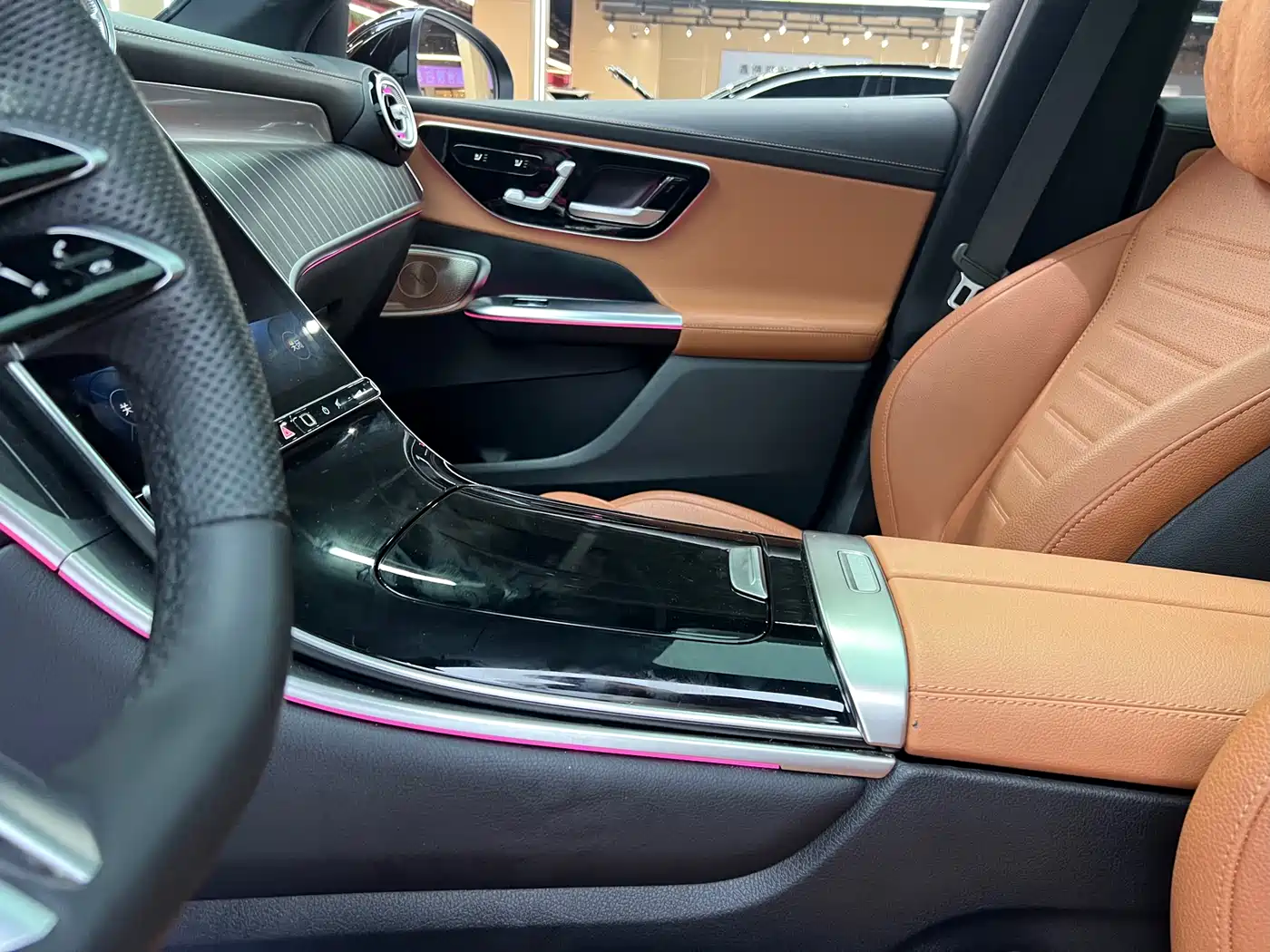 Mercedes-Benz GLC 2023 Facelift GLC 300 L 4MATIC Luxury 5-Seater фото 9