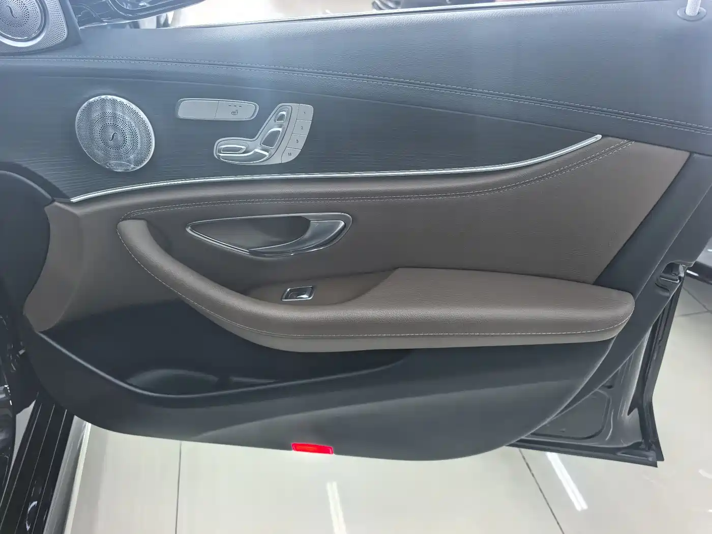 Mercedes-Benz E-Class 2020 Facelift E 300 L Fashion фото 9