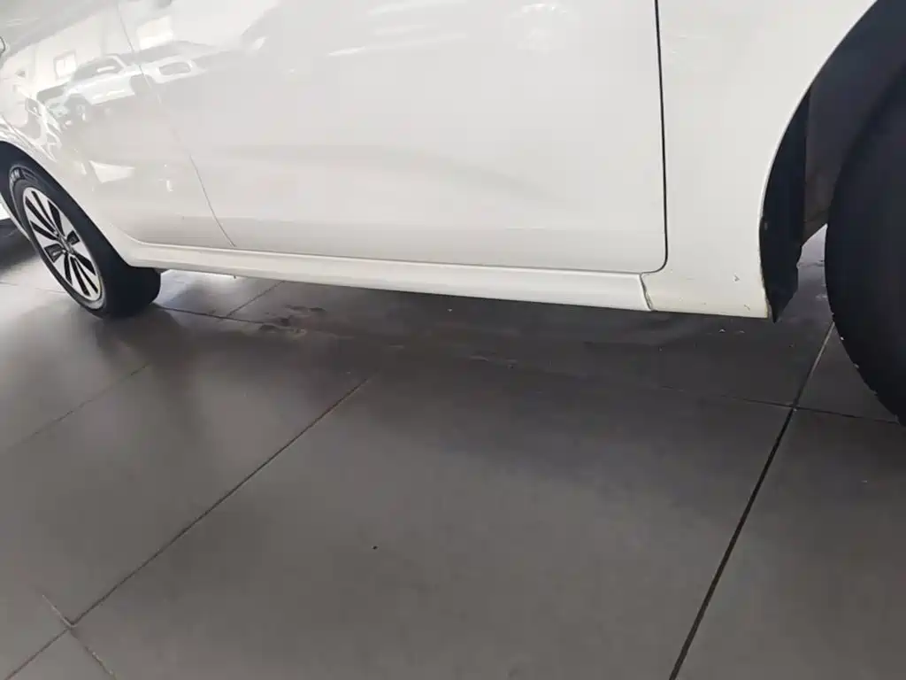 Kia K2 2018 2017 Sedan 1.4L AT GLS