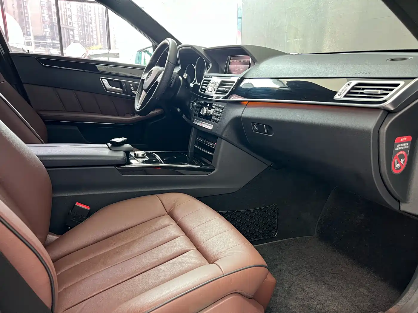 Mercedes-Benz E-Class 2015 E 260 L Sport Luxury фото 20
