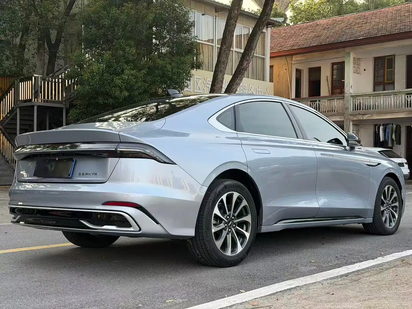 Photo 9 - Lincoln Z