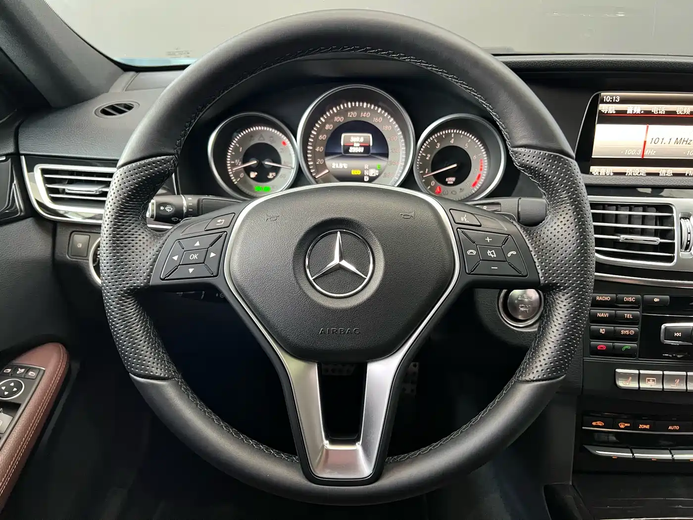 Mercedes-Benz E-Class 2015 E 260 L Sport Luxury фото 25
