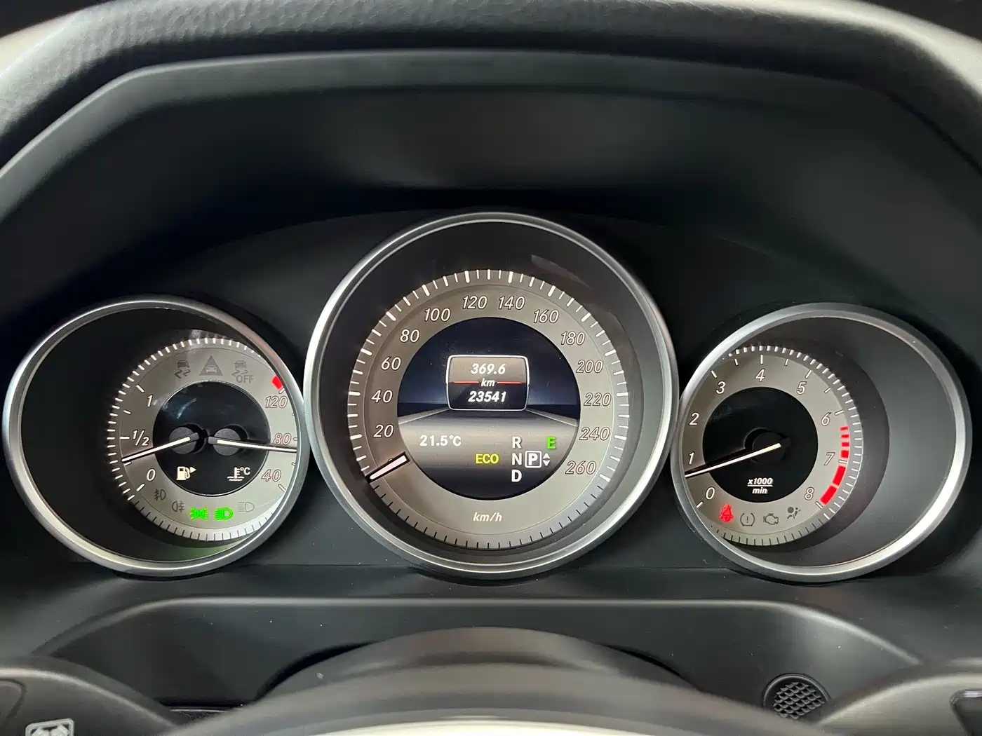 Mercedes-Benz E-Class 2015 E 260 L Sport Luxury фото 26