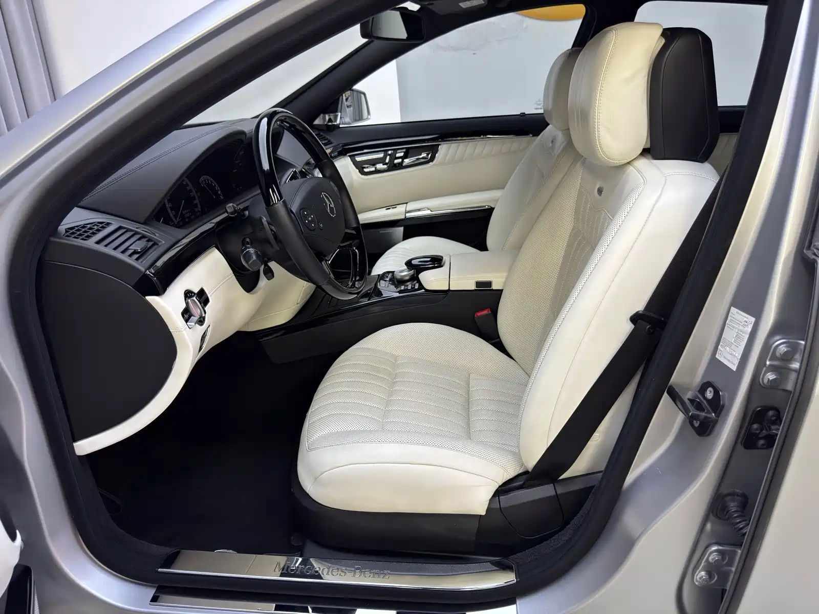 Фото 13 - Mercedes-Benz S-Class