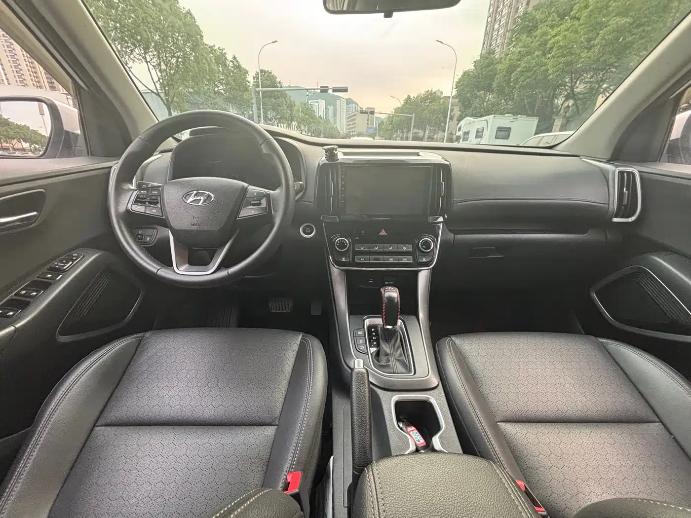 Hyundai Beijing Hyundai ix35 2018 2.0L Automatic 2WD Zhiyong·Enjoyment Edition фото 14