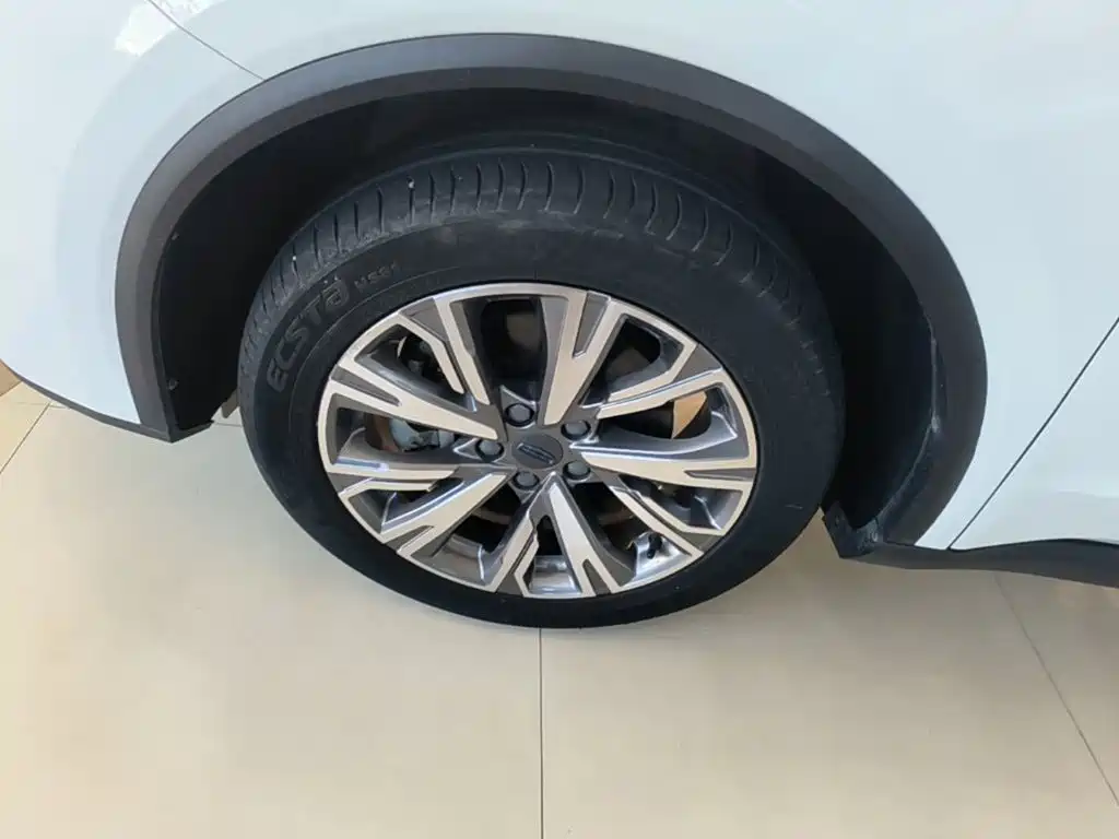 Фото 23 - Geely Jiaji