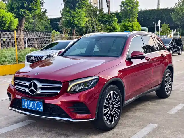 Mercedes-Benz GLC 2018 Facelift GLC 260 4MATIC Dynamic — фото 1