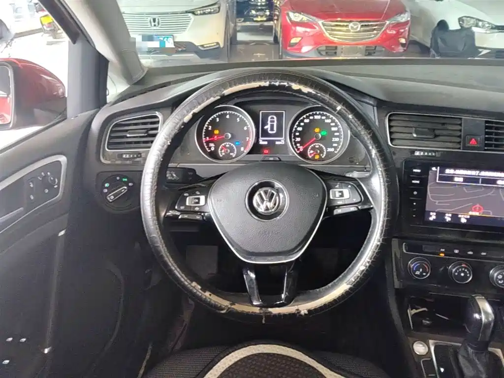 Volkswagen Golf 2020 Beloved Edition 280TSI DSG Comfort фото 11