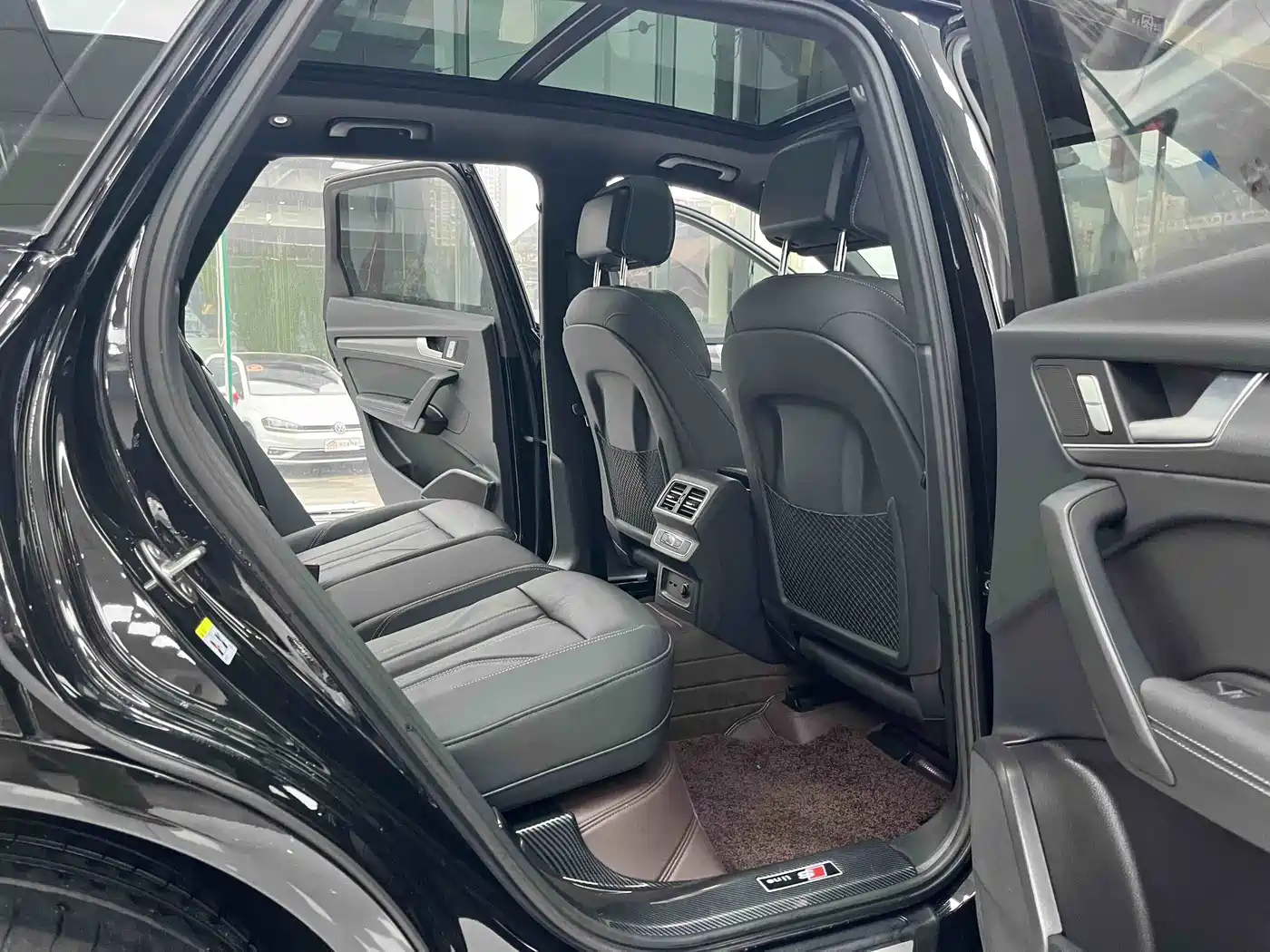 Audi Q5L 2023 40T Luxury Dynamic фото 12