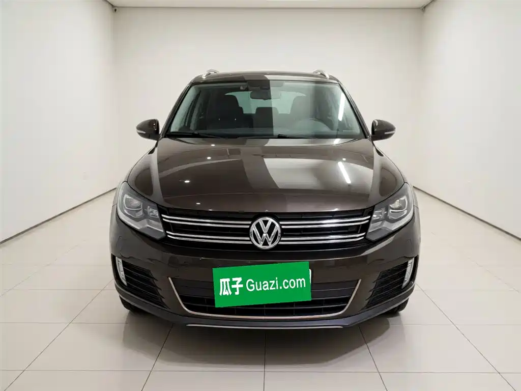 Volkswagen Tiguan 2015 2.0TSI Automatic 4WD Luxury фото 24