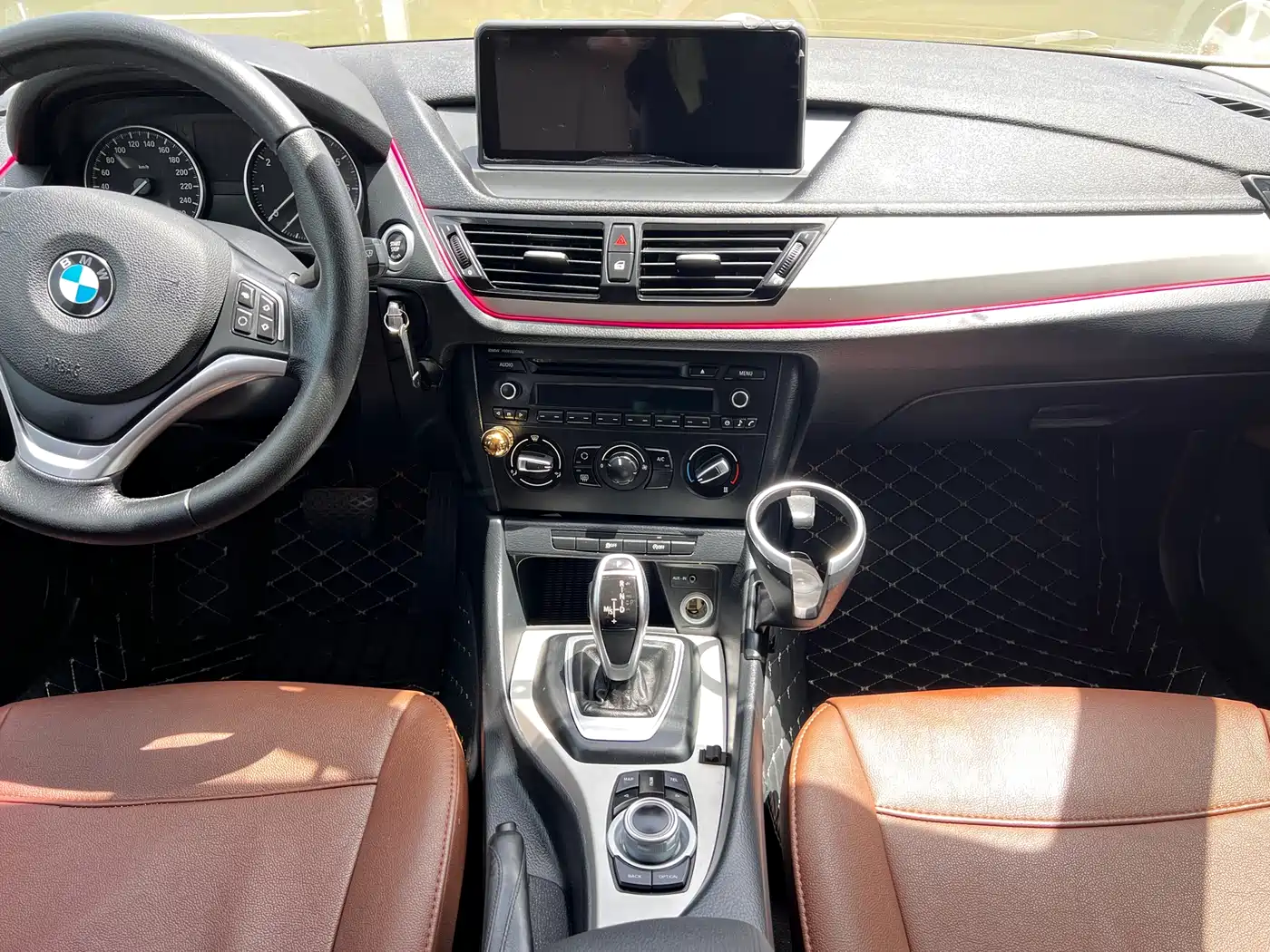BMW X1 2015 Model sDrive18i Fashion Advanced Edition фото 16