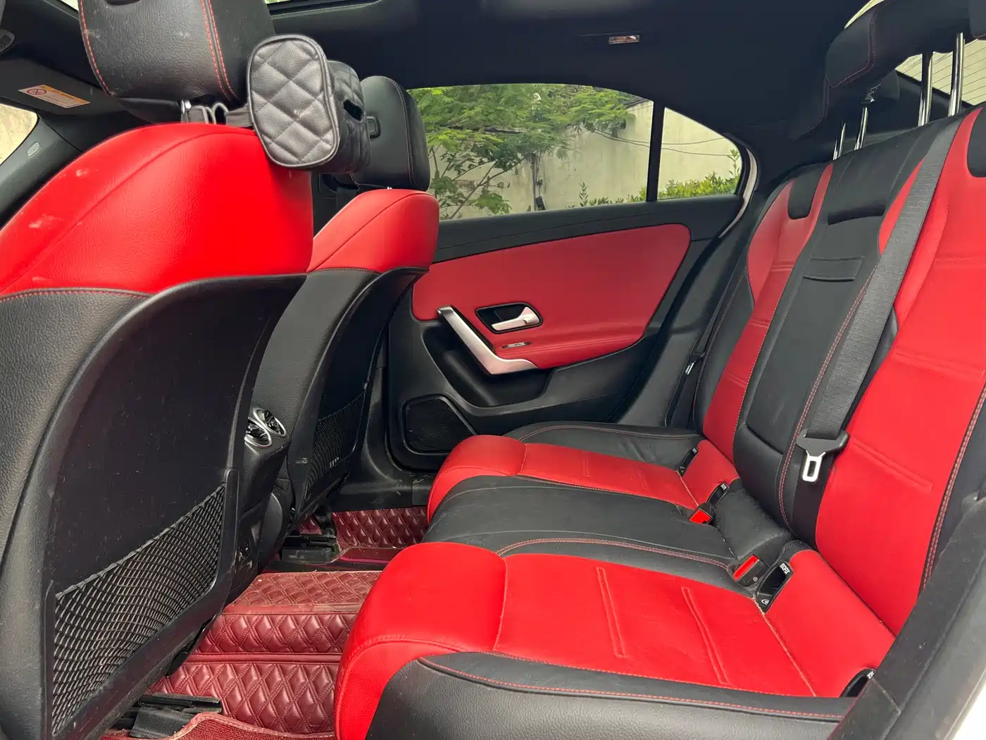 Mercedes-Benz A-Class AMG 2022 AMG A 35 L 4MATIC фото 4