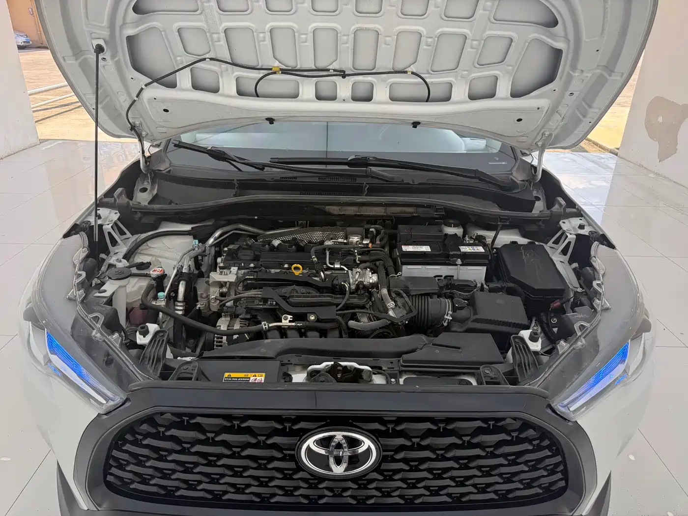 Toyota Corolla Cross 2023 2.0L Elite Edition фото 8