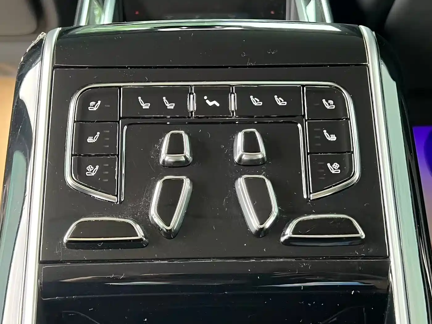 Hongqi H9 2020 3.0T Smart Connect Flagship 4-Seater фото 23