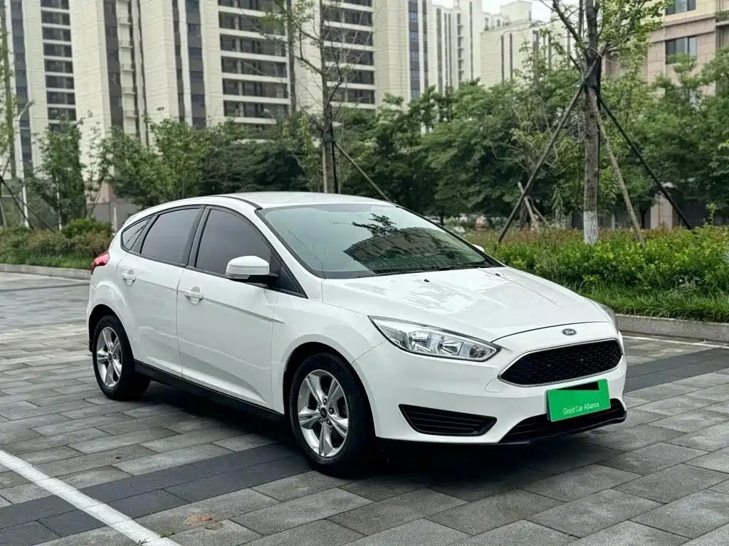 Фото 5 - Ford Focus