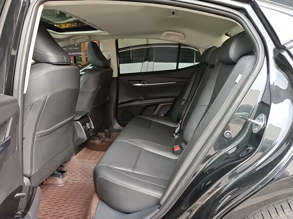 Toyota Camry 2024 2.0E Elite Edition фото 16