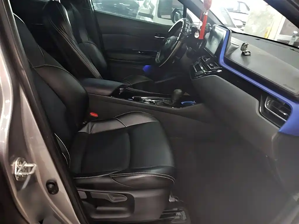 Toyota IZOA 2020 2.0L Yi Xiang Edition фото 25