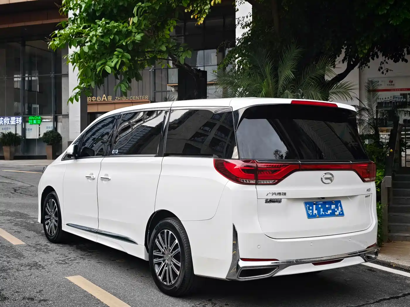 GAC Trumpchi Trumpchi M8 2021 Leading Show Series 390T Ultimate Edition фото 4