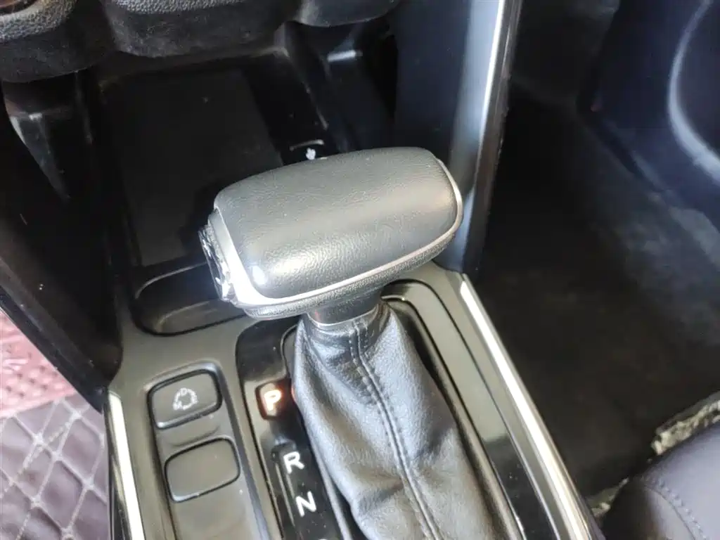 GAC Trumpchi Trumpchi GS4 2018 200T G-DCT 2WD Comfort Edition фото 14