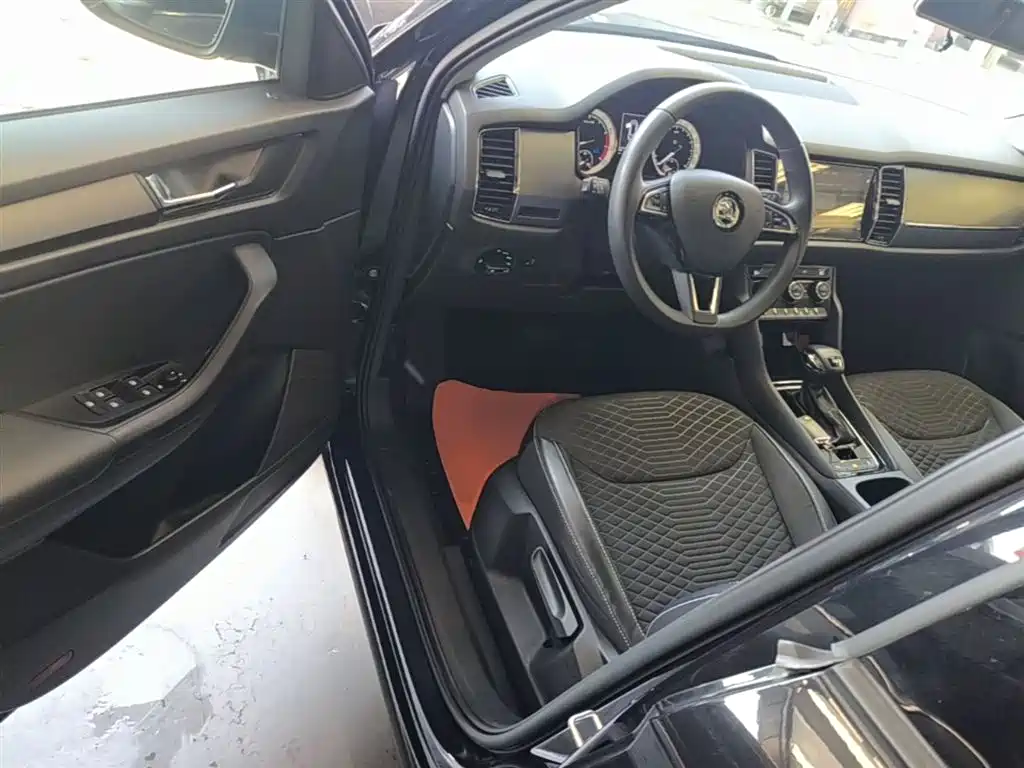 Škoda Kodiaq 2018 TSI330 5-seat FWD Comfort фото 16