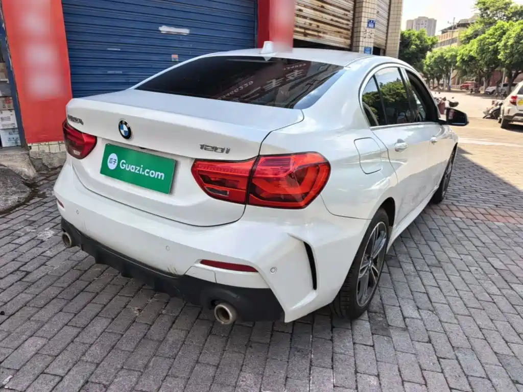 Photo 7 - BMW 1 Series