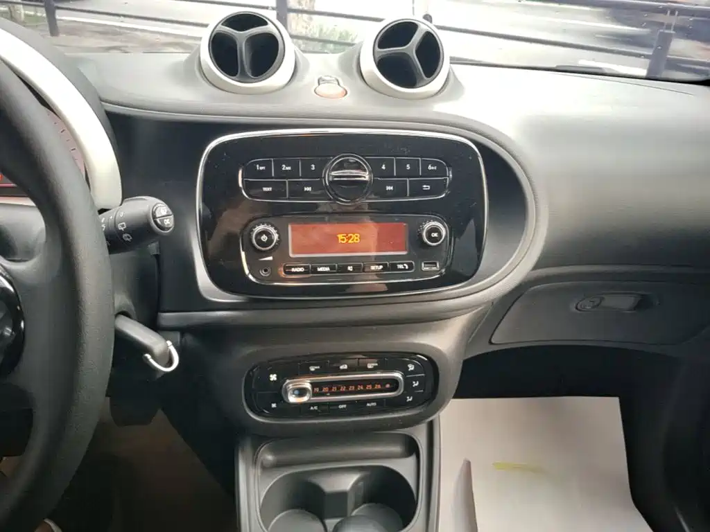 smart forfour 2019 2018 1.0L 52kW Agile Edition