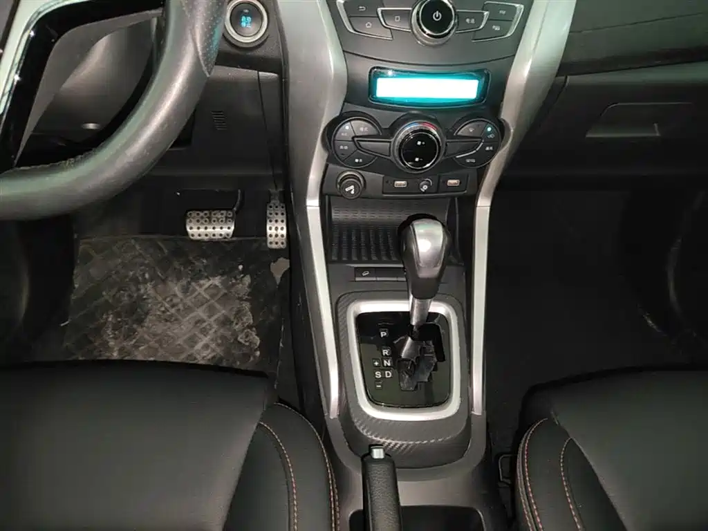 BYD Yuan 2016 1.5L Automatic Luxury фото 14
