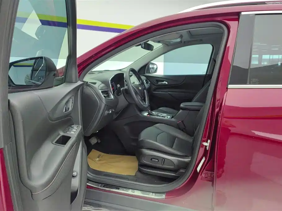 Chevrolet Equinox 2019 535T Auto Control Edition China V фото 9
