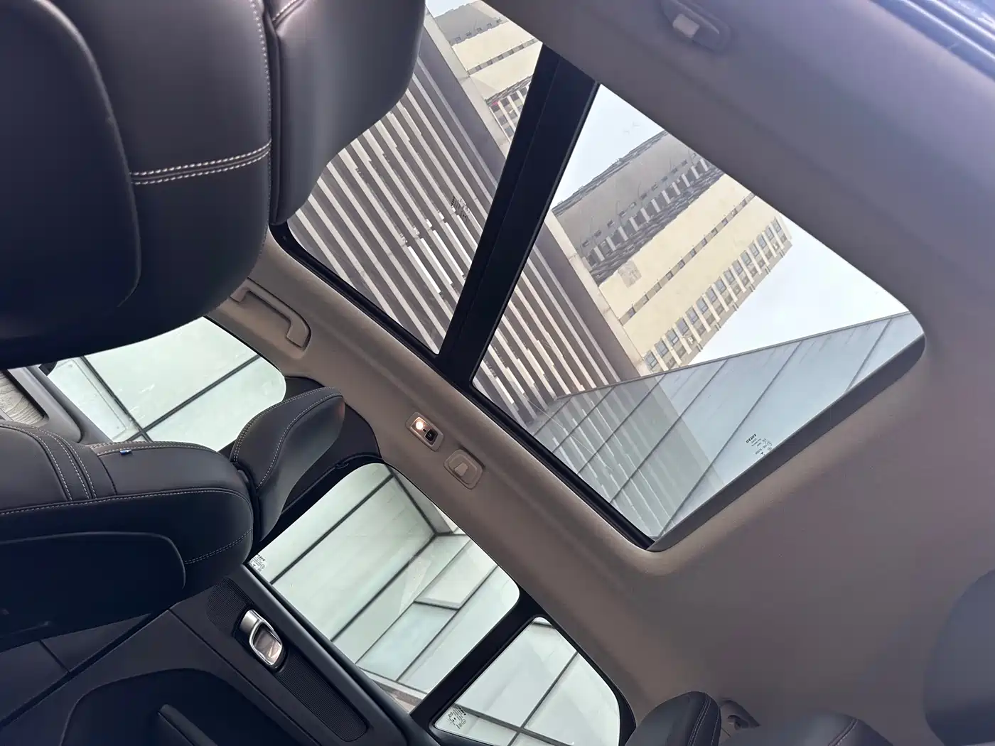 Volvo XC40 2020 T3 Smart Elite Luxury Edition фото 15