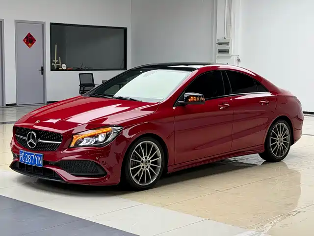 MERCEDES-BENZ CLA
