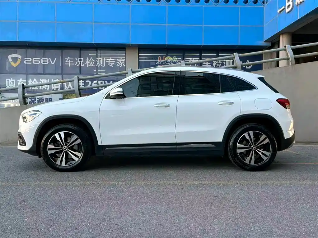 Mercedes-Benz GLA 2022 Facelift GLA 200 фото 3