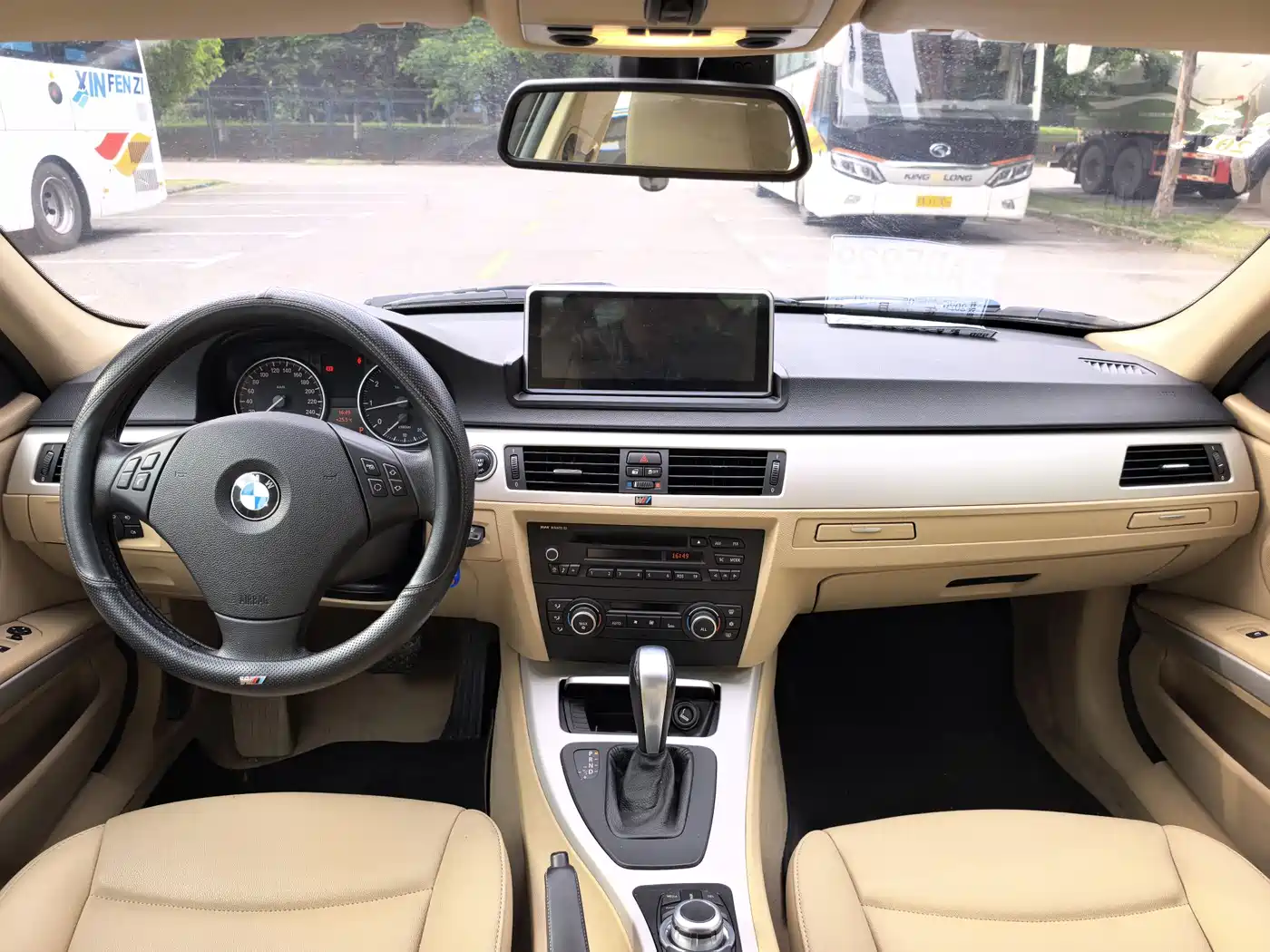 BMW 3 Series (Import) 2012 318i Leading фото 7