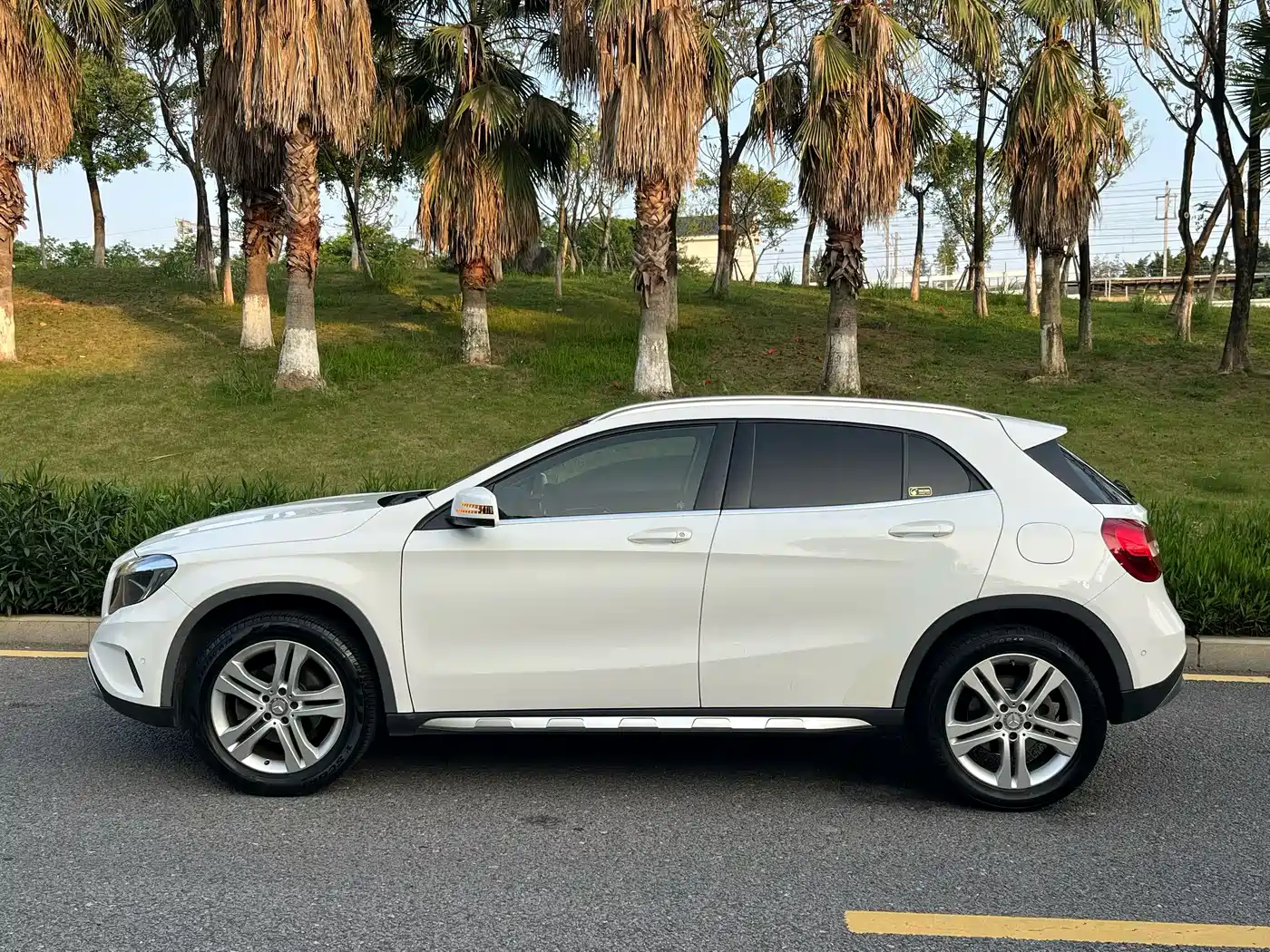 Mercedes-Benz GLA 2016 GLA 200 Dynamic фото 2