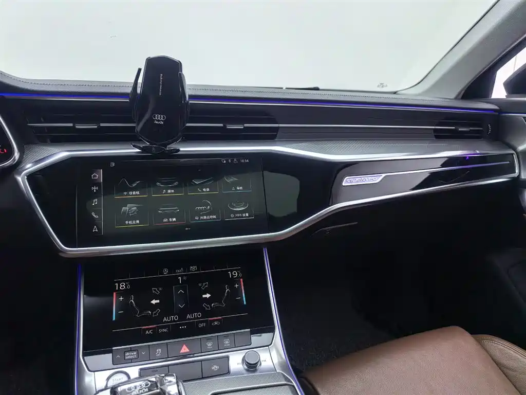 Audi A6L 2019 40 TFSI Luxury Elegance фото 18