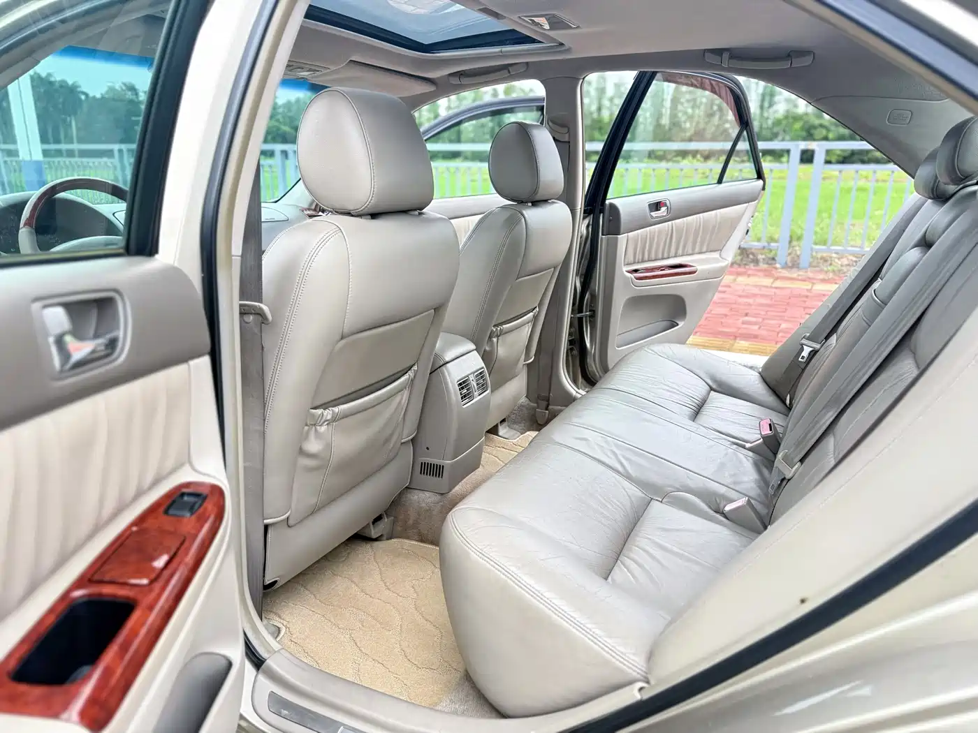 Toyota Camry (Overseas) 2005 2.4 Luxury Edition фото 6