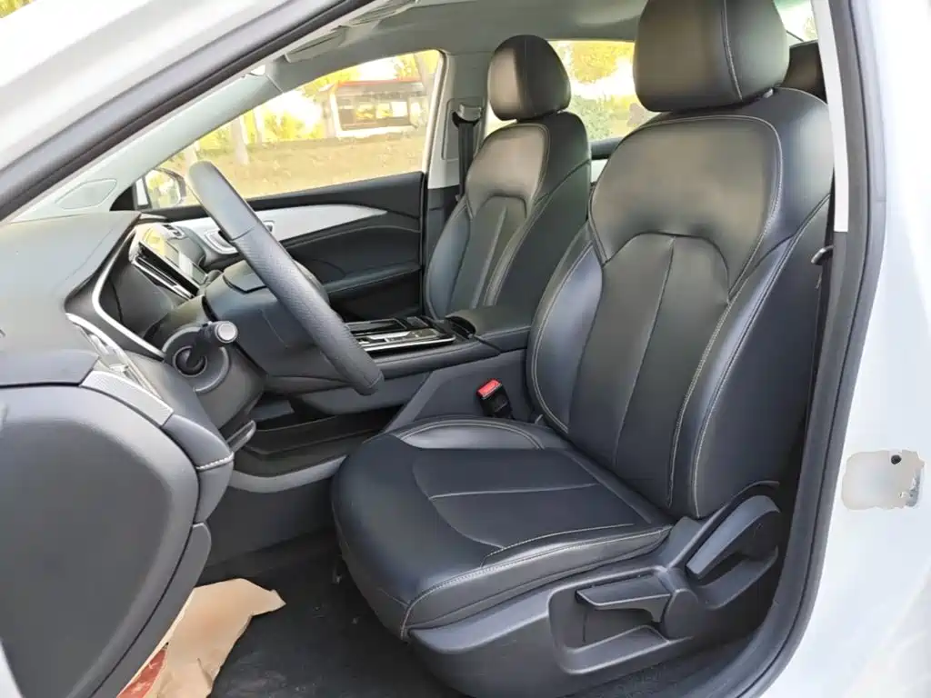 Photo 15 - Roewe i6 MAX EV