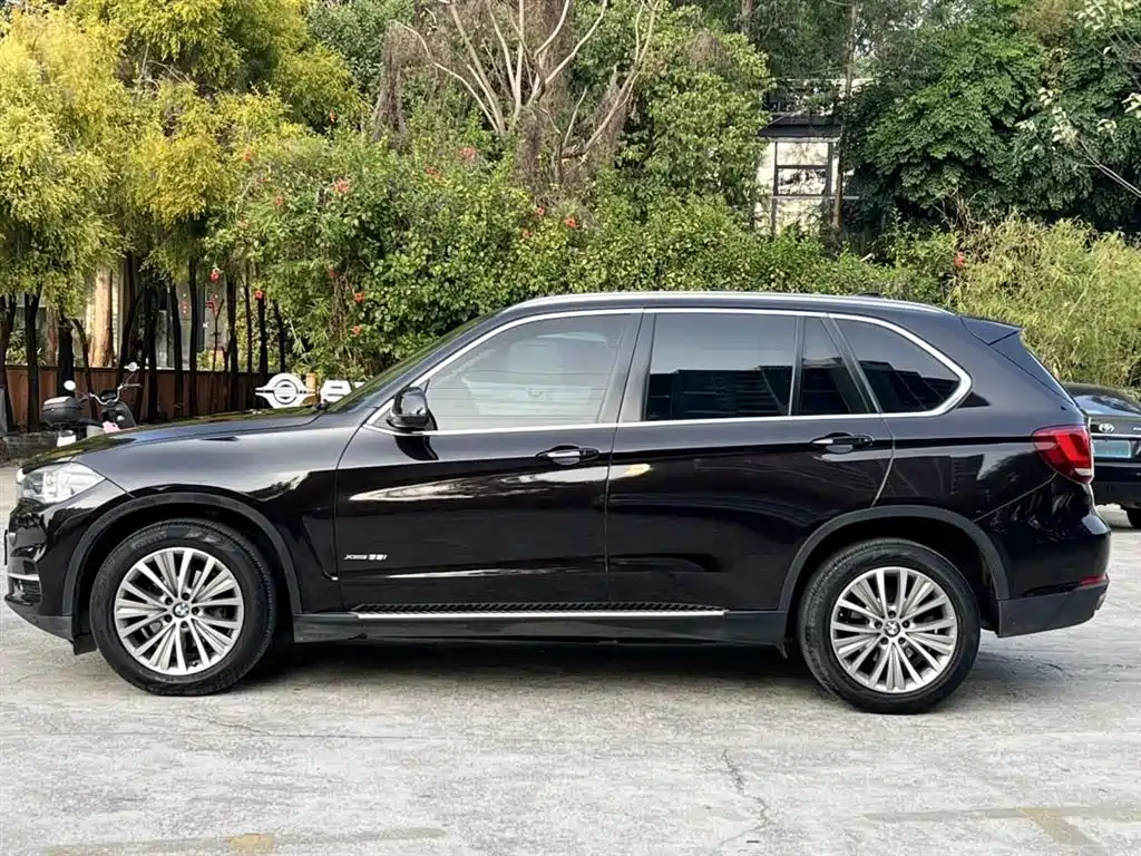 BMW X5 (Import) 2014 xDrive35i Leading фото 15